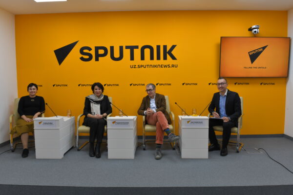 «Сердца четырех», именитые театроведы и почему театру так нужны критики