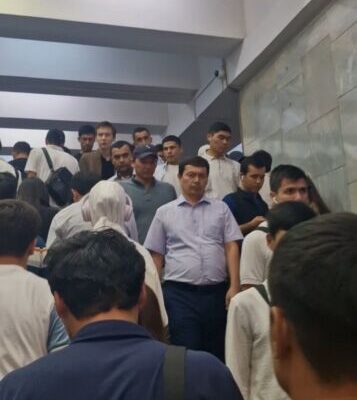 Метро пока переполнено. Обещают, что будет лучше