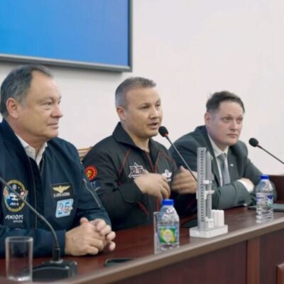 Астронавты NASA встретились со студентами Ташкента