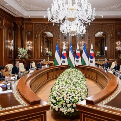 Президент обсудил развитие отношений с Кореей