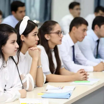 Студенты в Ташкенте начинают учиться в 8:00 утра